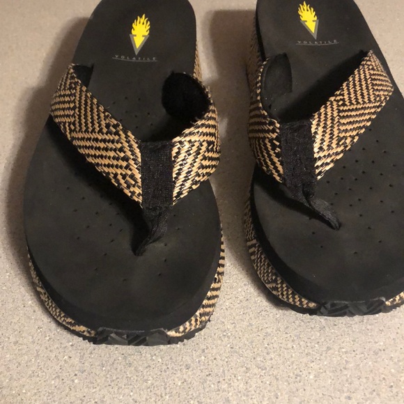 Volatile size 8 Black Wedge Sandals. Cute Black and Tan Weave Fabric.